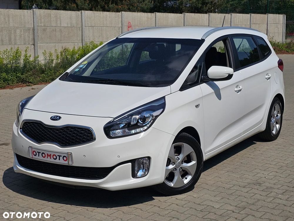 Kia Carens 1.7 CRDi 115 Dream Team Edition - 1