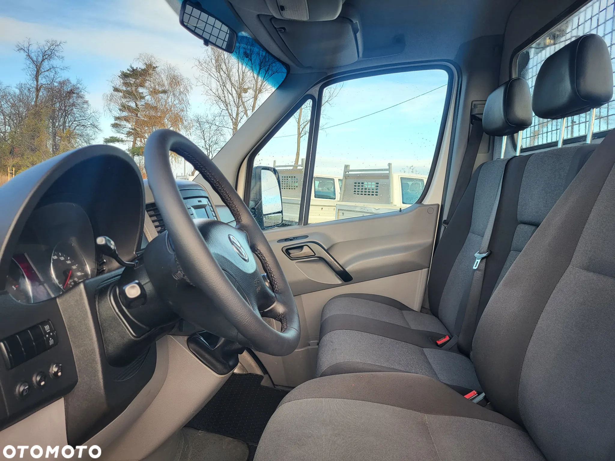 Volkswagen Crafter 2.0 tdi 160 ps skrzynia 3.5 m klima super stan webasto - 15