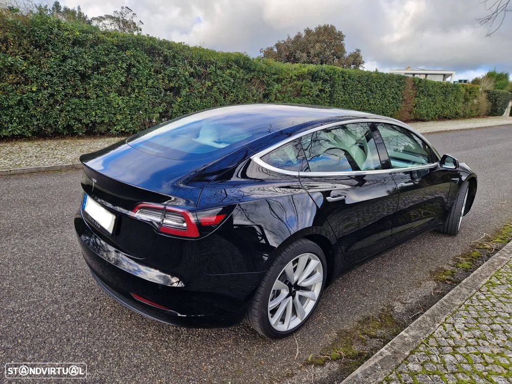 Tesla Model 3 Standard Range Plus RWD - 4
