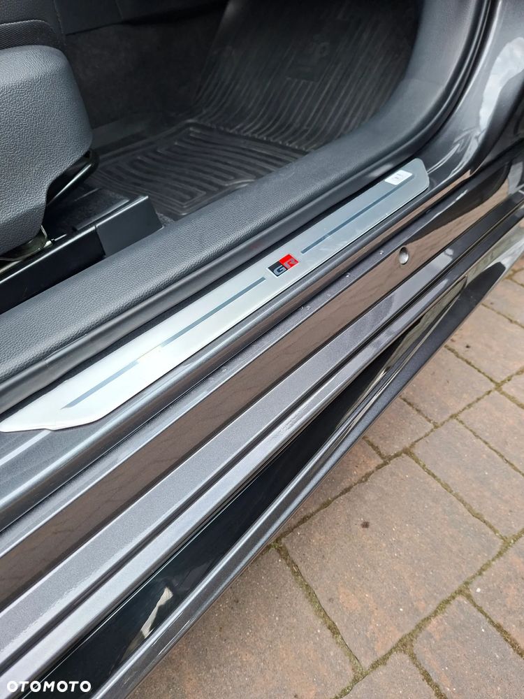 Toyota Corolla 2.0 Hybrid GR Sport - 15