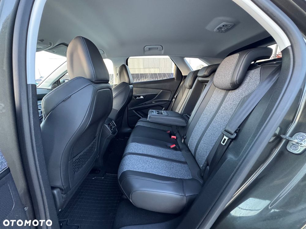 Peugeot 3008 1.2 PureTech GPF Active S&S - 31