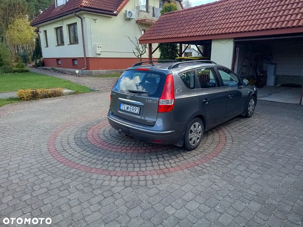 Hyundai i30 1.6 CRDi Classic + - 4