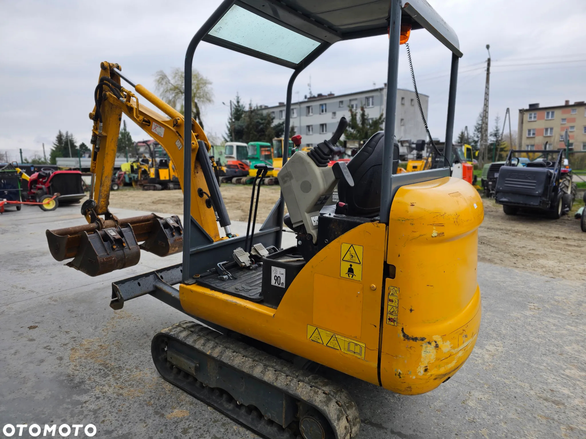 Bobcat E14 - 3