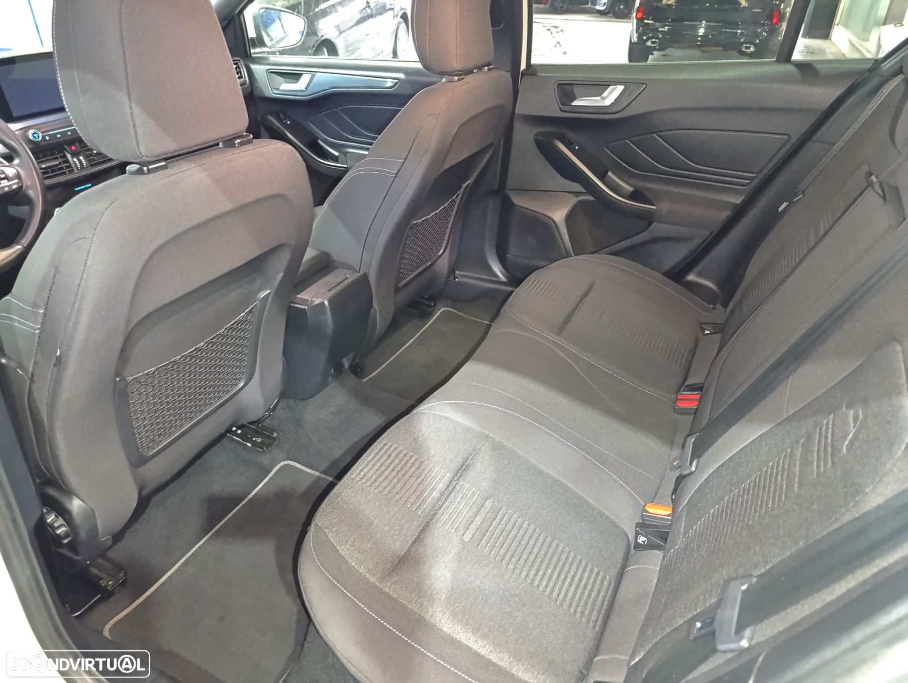 Ford Focus 1.0 EcoBoost MHEV Active X - 7