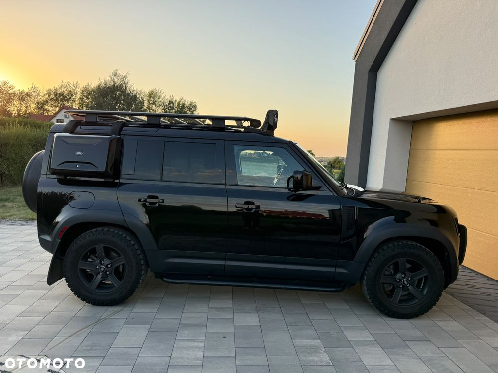 Land Rover Defender - 26