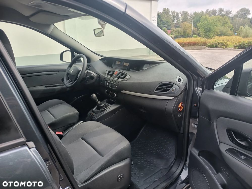 Renault Scenic 1.6 16V 110 TomTom Edition - 27
