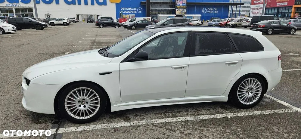 Alfa Romeo 159 - 2