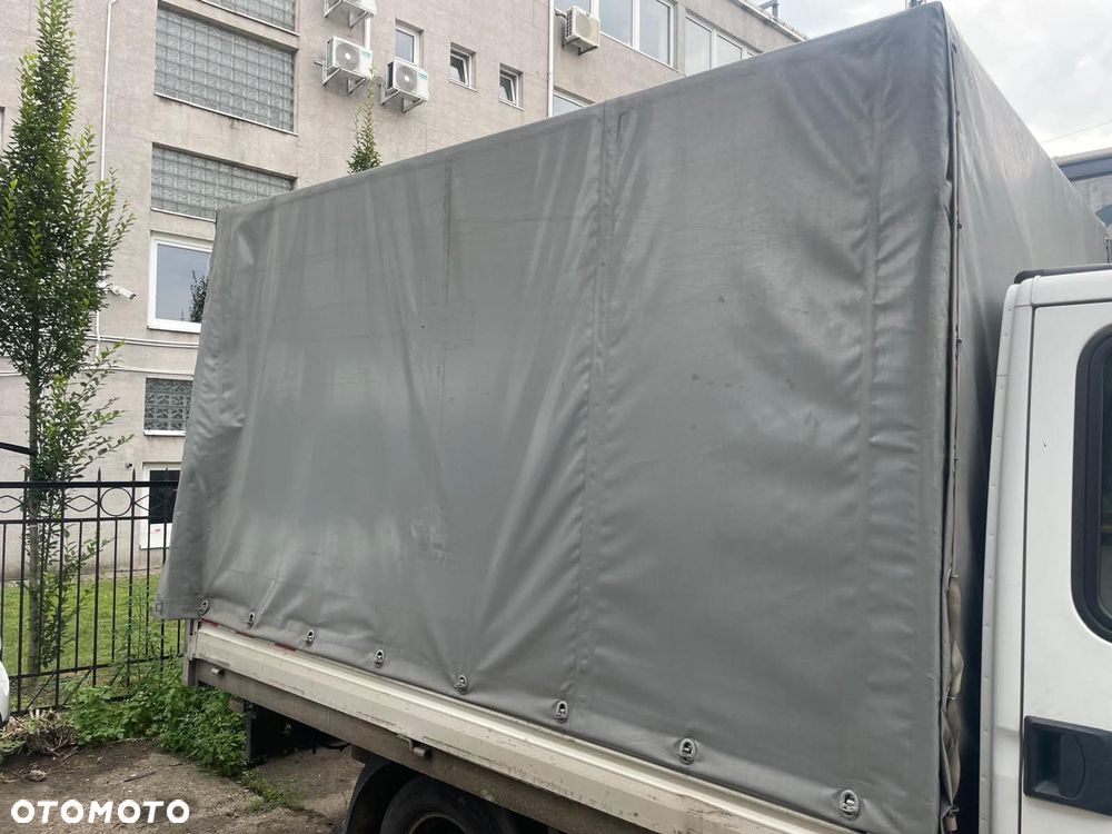 Zabudowa skrzynia plandeka Iveco Daily - 2