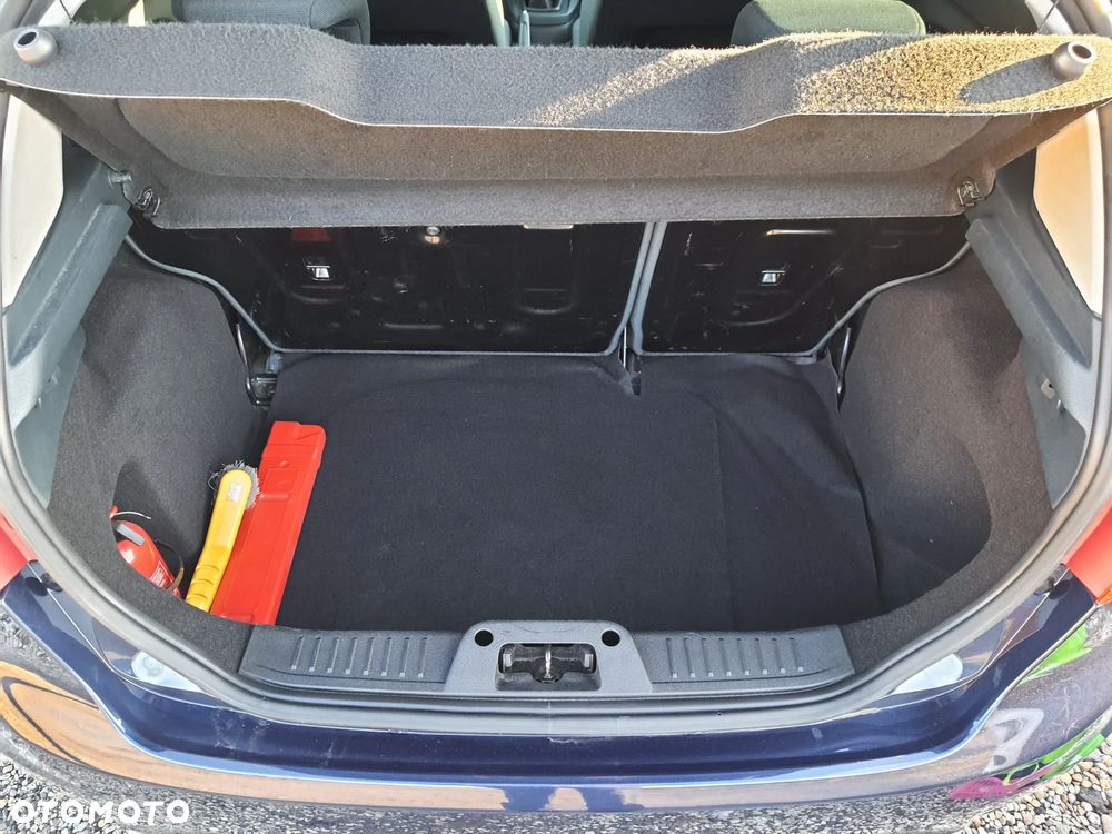 Ford Fiesta 1.6 TDCi DPF Titanium - 6