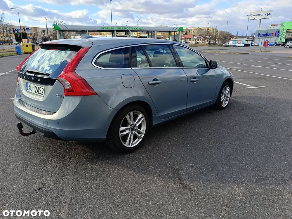Volvo V60 D3 Summum - 5