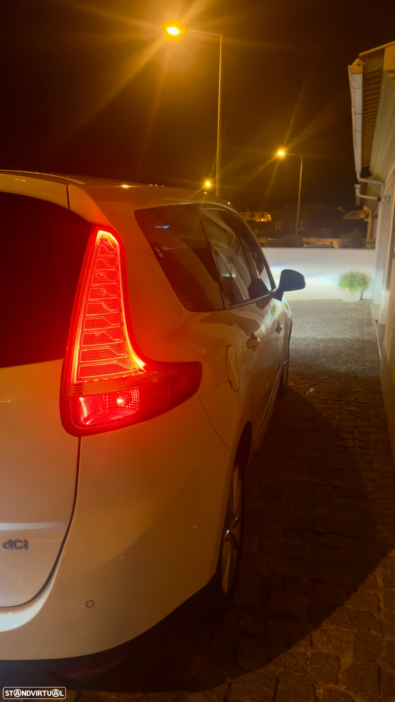 Renault Grand Scénic 1.6 dCi Bose Edition SS - 17