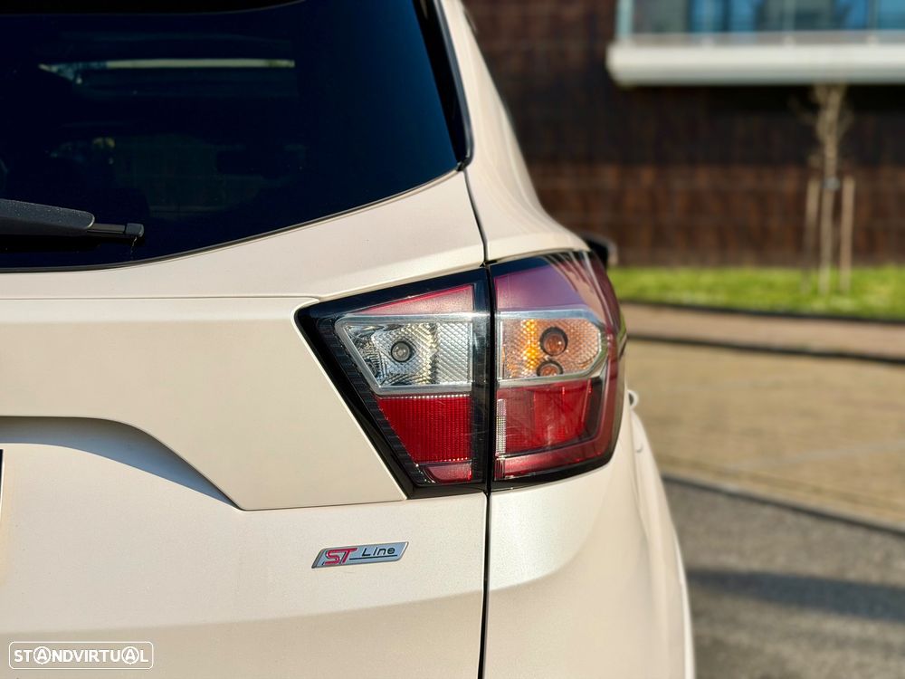 Ford Kuga 1.5 TDCi ST-Line - 13