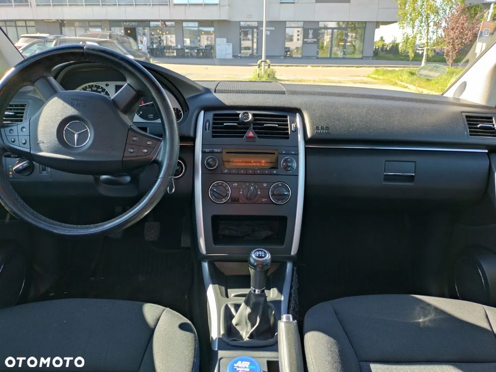 Mercedes-Benz Klasa B 200 - 13