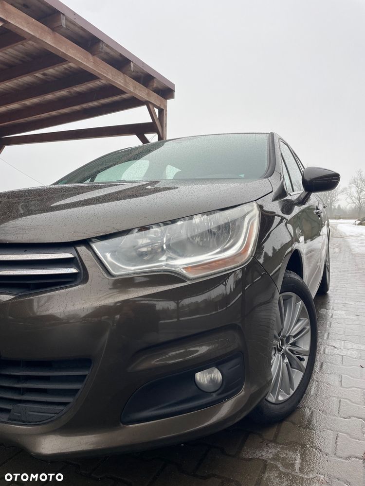 Citroën C4 HDi 110 Exclusive - 9