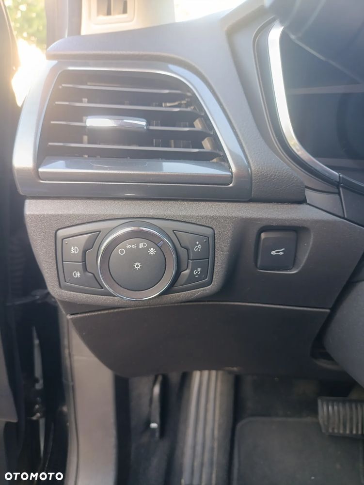 Ford Mondeo 2.0 Hybrid Titanium - 14