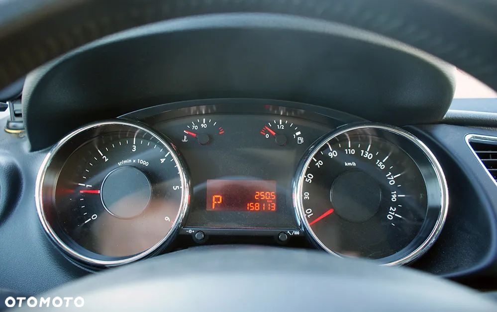 Peugeot 3008 BlueHDi 120 EAT6 Stop & Start Active - 13