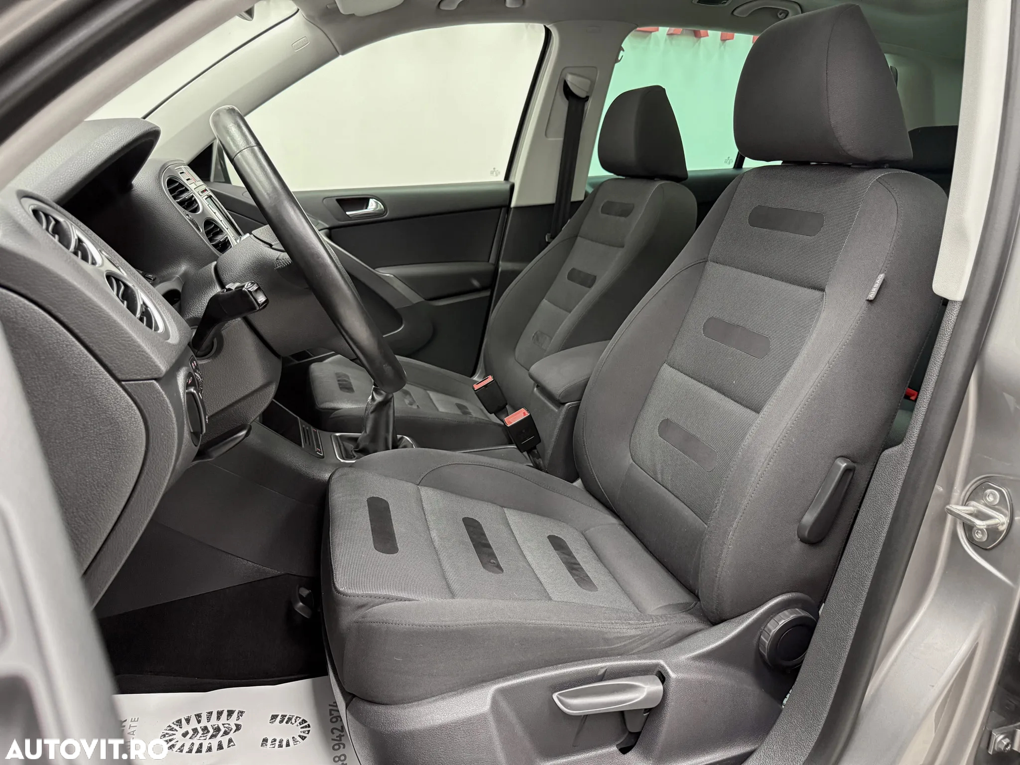 Volkswagen Tiguan 2.0 TDI 4Motion Sport & Style - 6