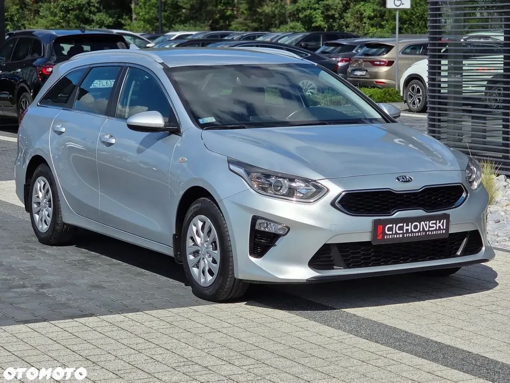 Kia Ceed 1.6 CRDi SCR L - 36