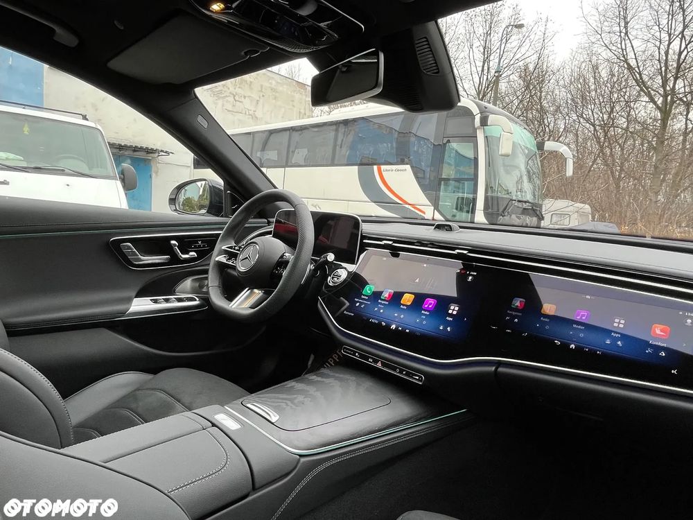Mercedes-Benz Klasa E 200 9G-TRONIC AMG Line - 13