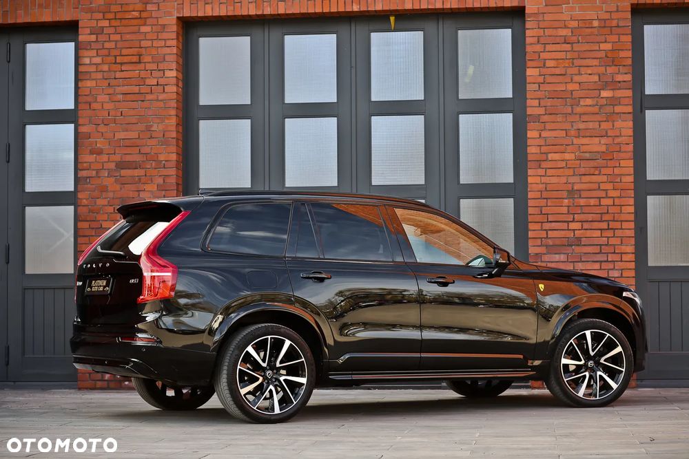 Volvo XC 90 B5 D AWD R-Design 7os - 17