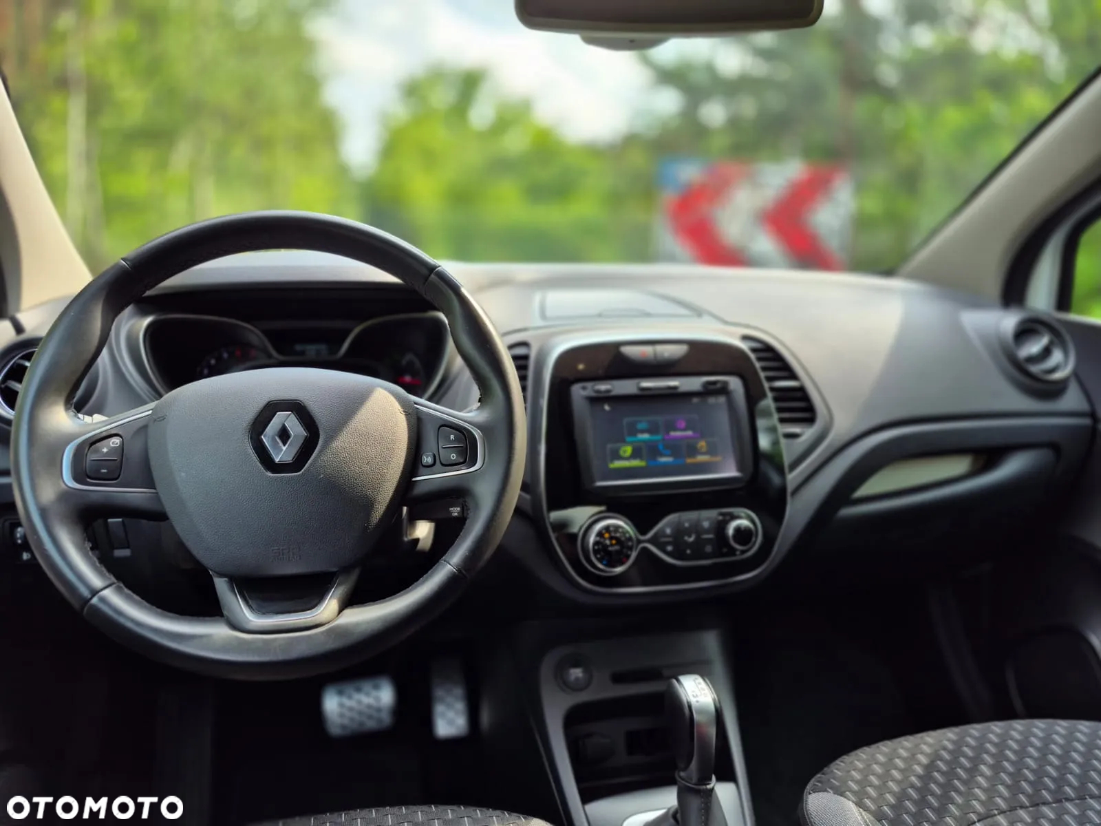 Renault Captur 1.2 Energy TCe Night&Day EDC - 10