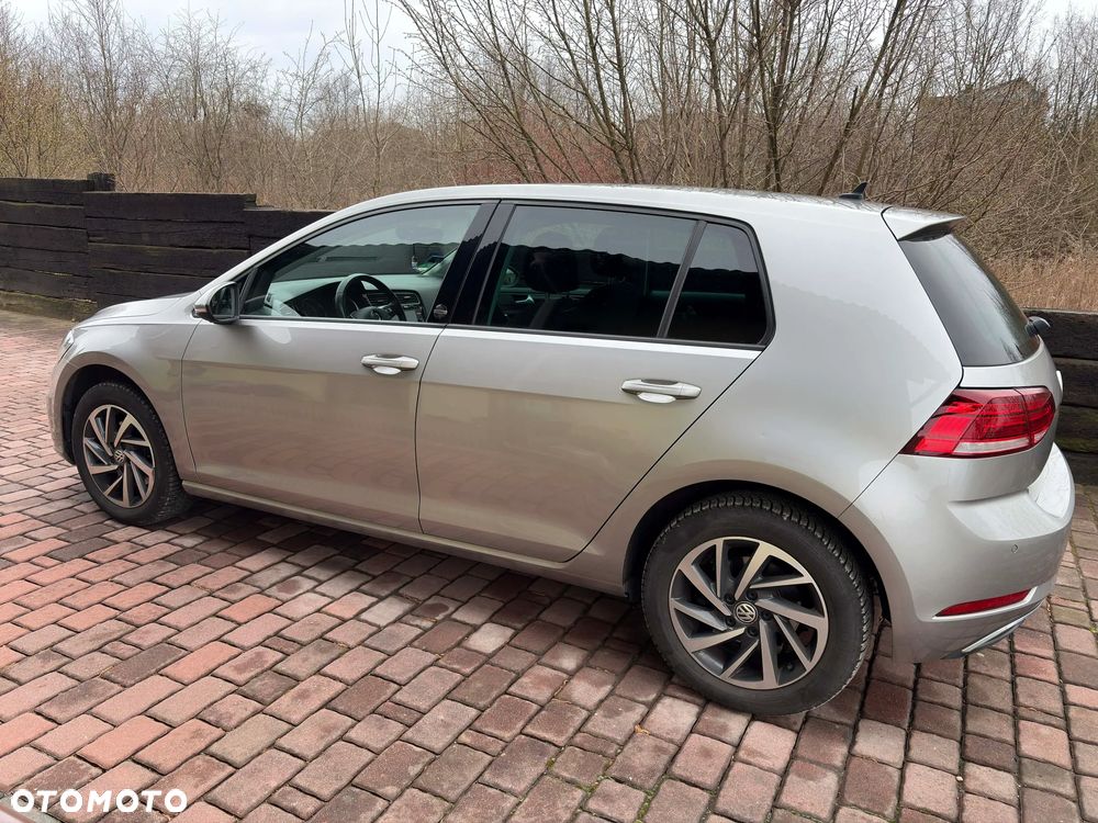 Volkswagen Golf - 4