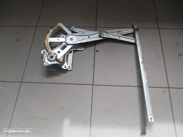 Elevador Sem Motor ELEVSM1516 TOYOTA COROLLA VERSO 2005 5P FD TOYOTA COROLLA 2 VERSO FASE 2 2007 2.2 D4D 136CV 5P PRETO FD - 1