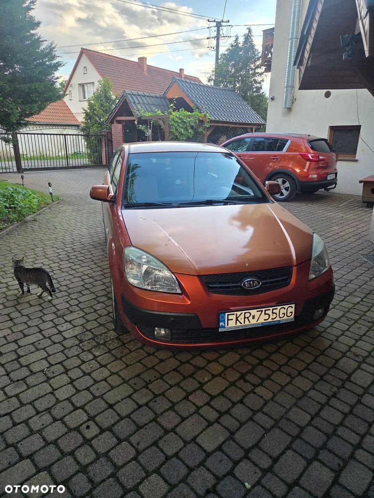 Kia Rio 1.4 Comfort - 1