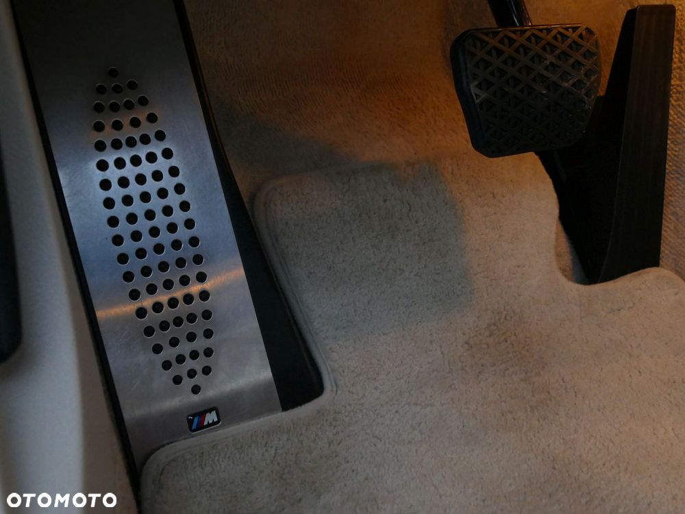 BMW Seria 5 535d xDrive Sport-Aut Luxury Line - 29