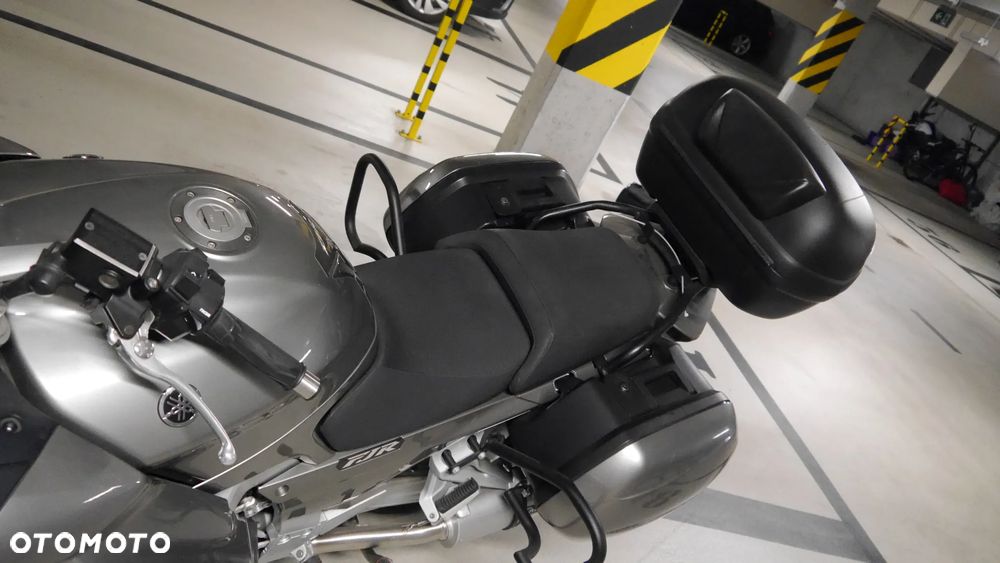 Yamaha FJR - 10