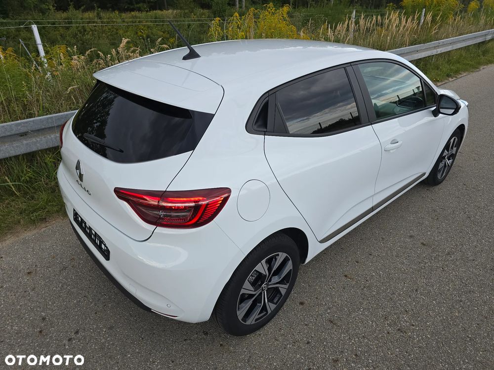 Renault Clio TCe 90 INTENS - 11