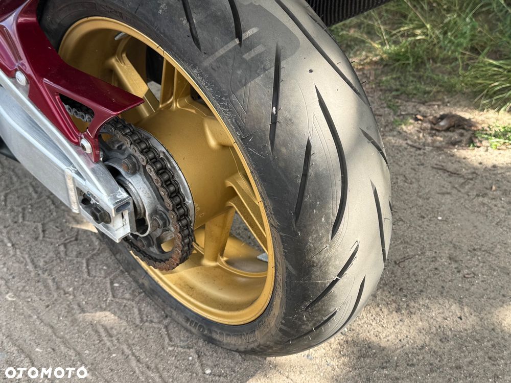 Honda CBR - 13