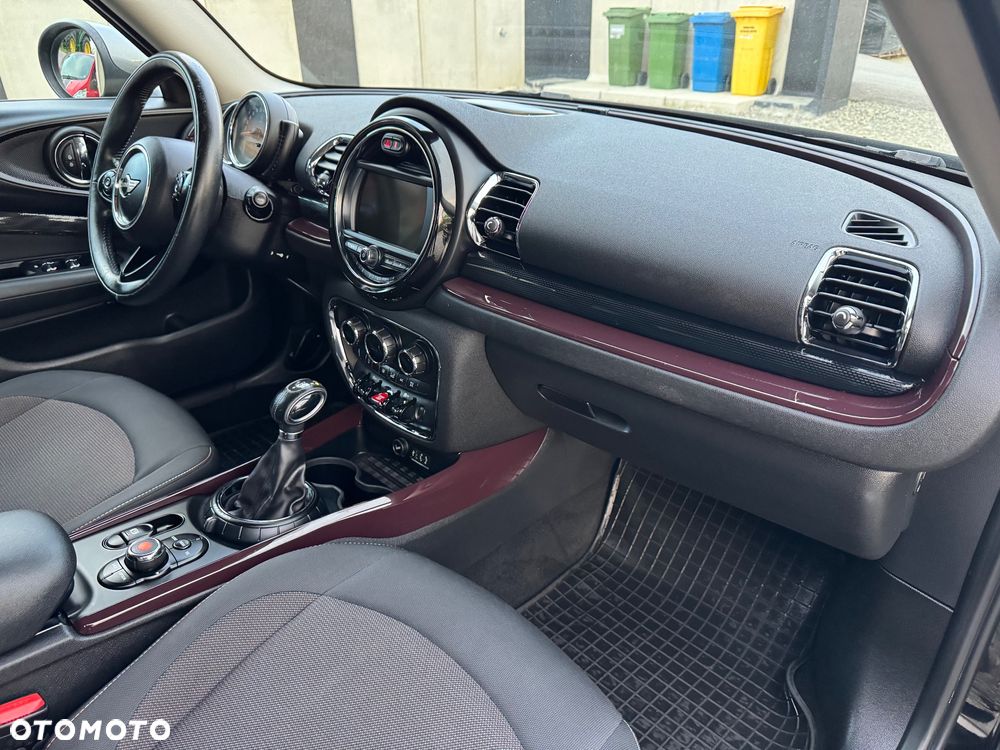 MINI Clubman Cooper D Untold Edition - 18