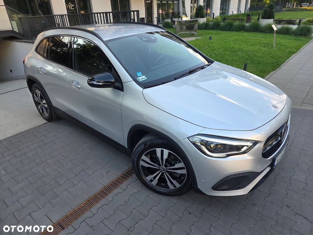 Mercedes-Benz GLA 250 4-Matic AMG Line - 6