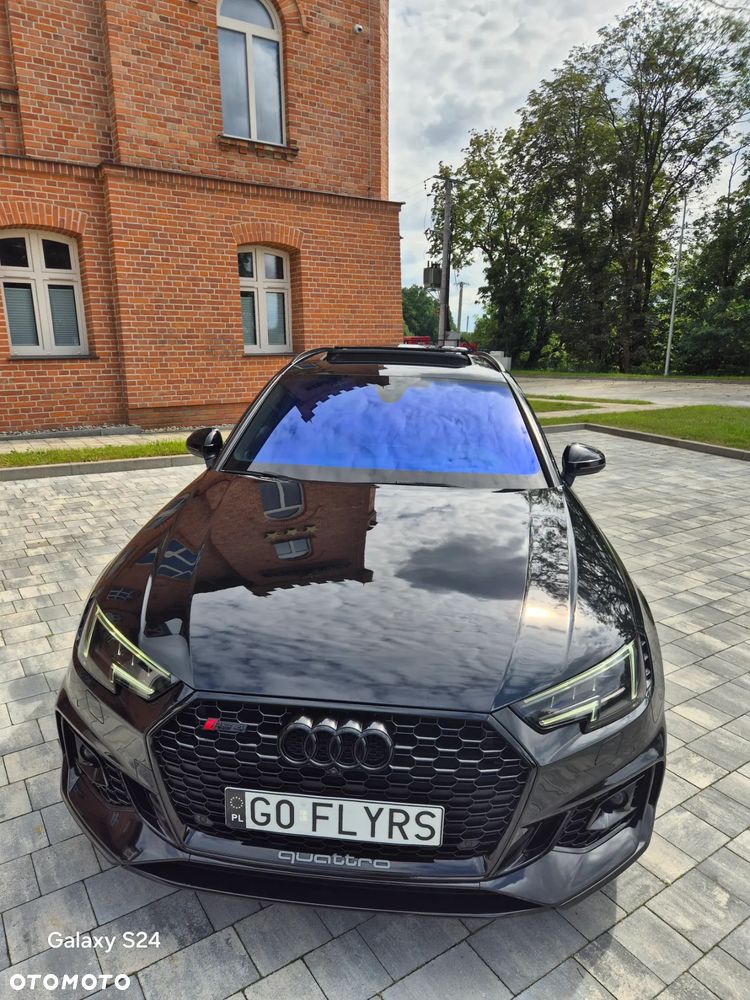 Audi RS4 Avant - 18