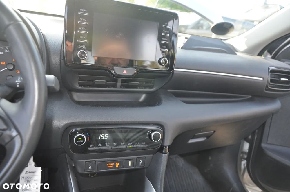 Toyota Yaris - 27