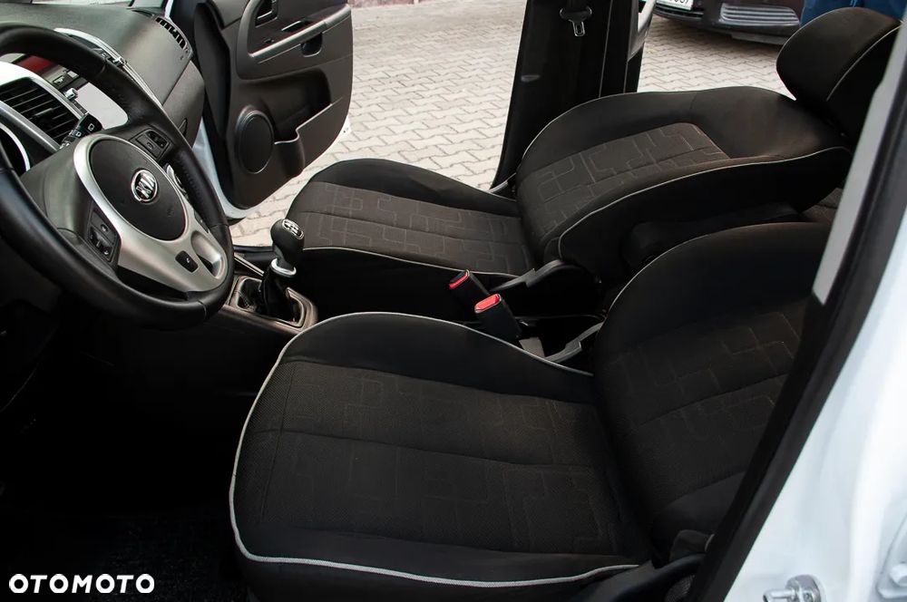 Kia Venga 1.4 CVVT Titanium Collection - 33