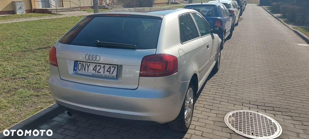 Audi A3 3-drzwiowe 1.6 TDI DPF Ambition - 4