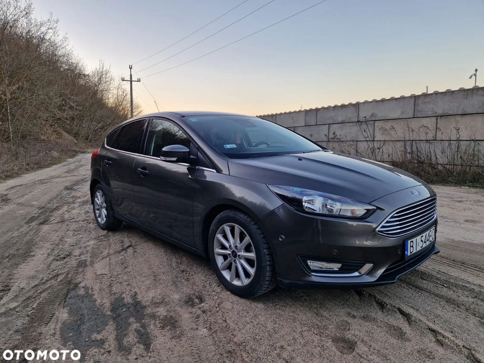 Ford Focus 1.0 EcoBoost Start-Stopp-System TITANIUM - 1