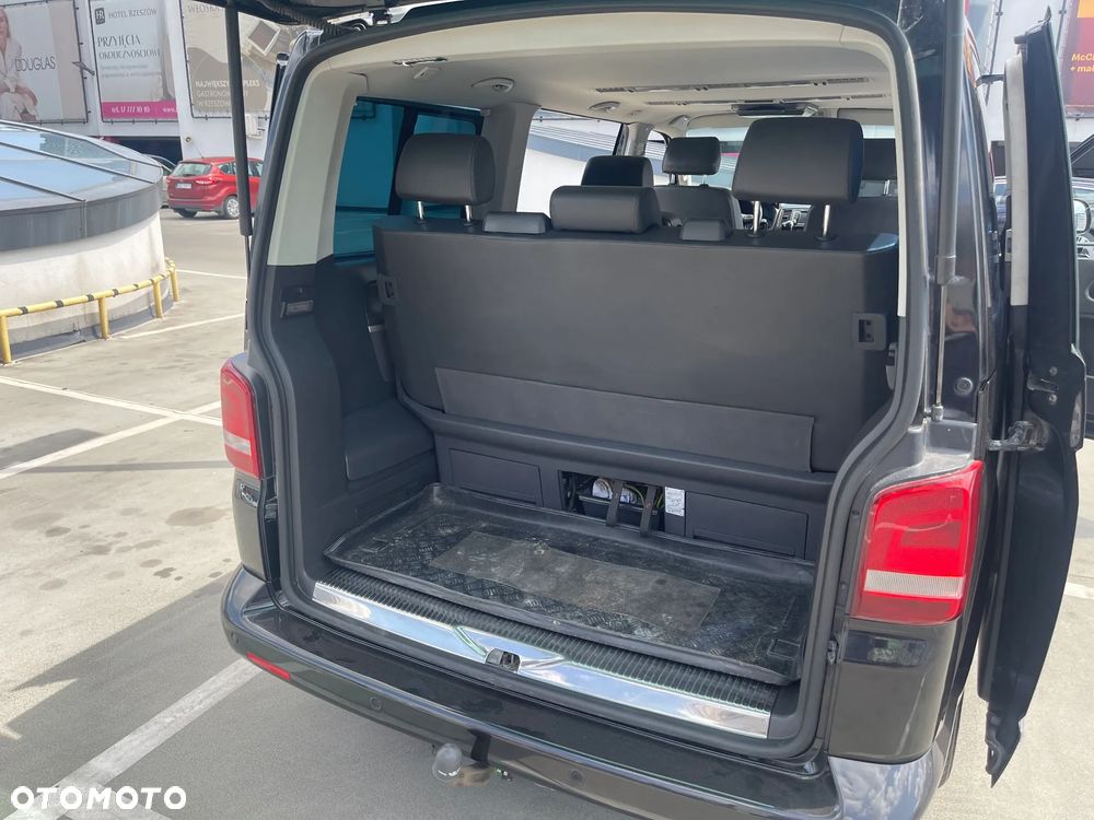 Volkswagen Multivan - 11