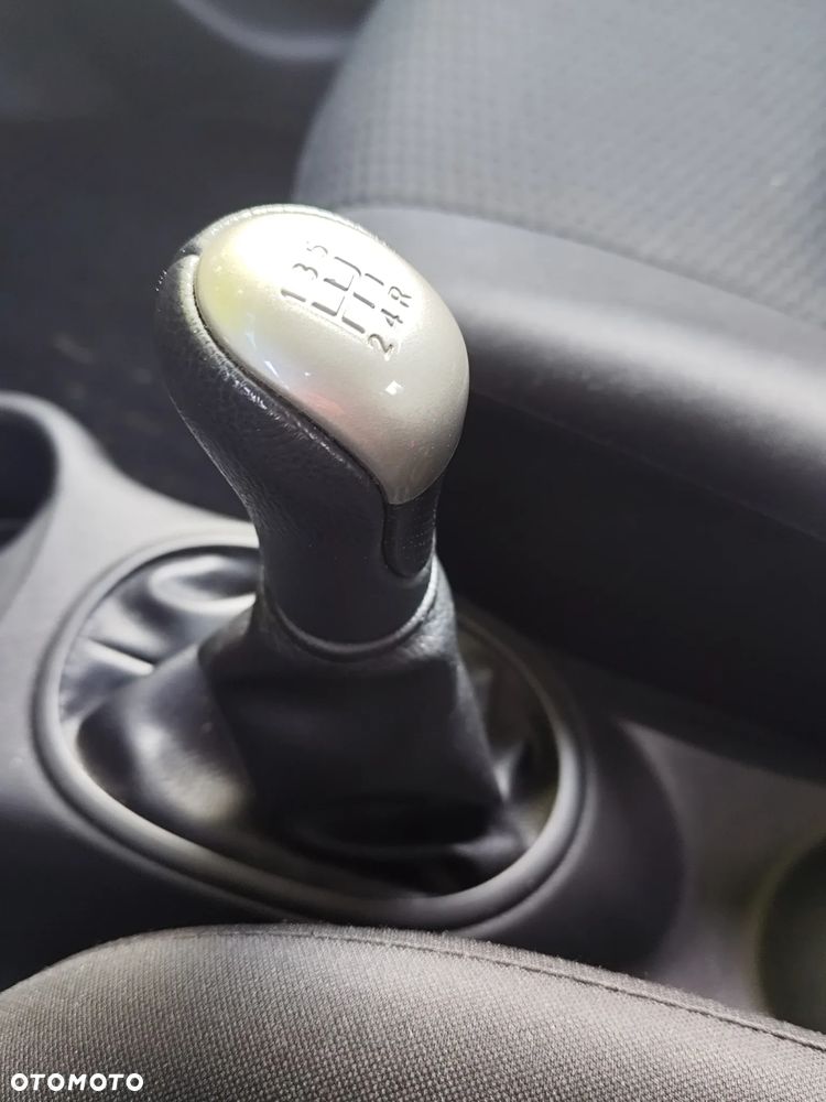 Nissan Micra - 15