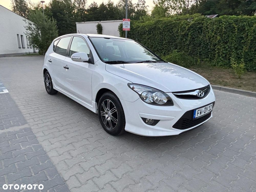 Hyundai i30 1.4 Comfort World Cup - 8
