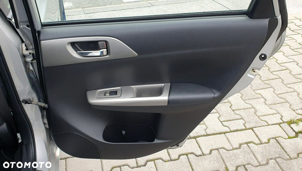 Subaru Impreza - 22
