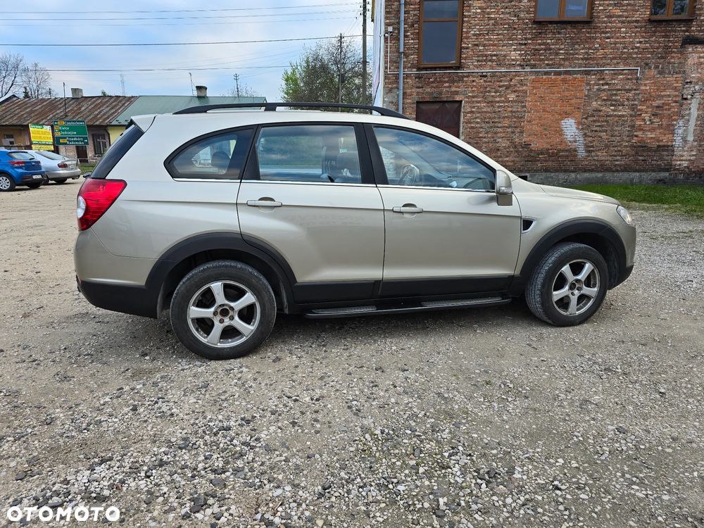Chevrolet Captiva 2.0 d LS 5os - 3