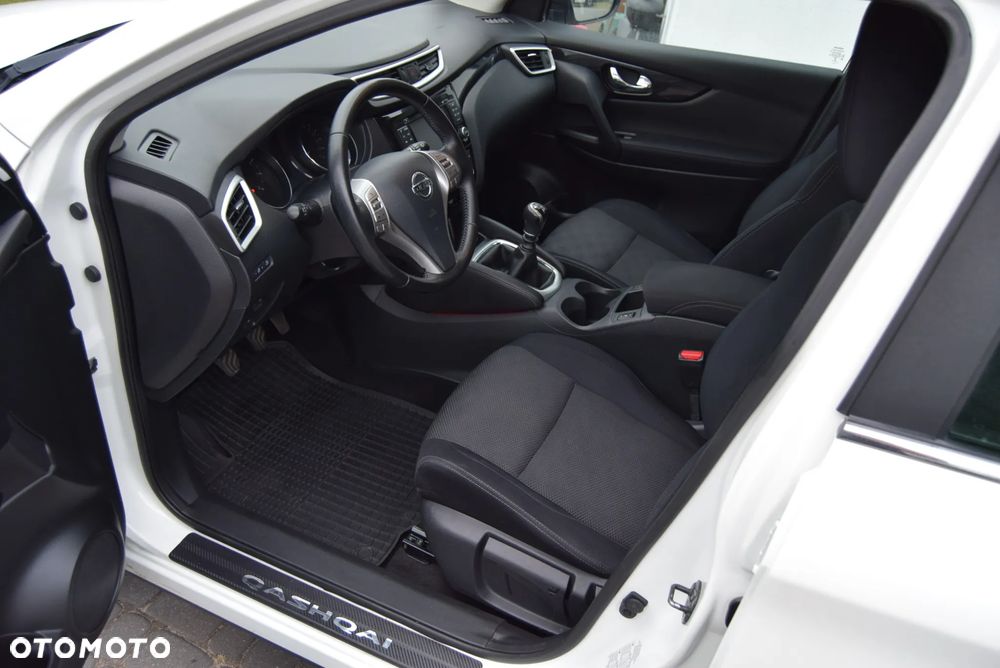 Nissan Qashqai 1.2 DIG-T N-Vision - 7