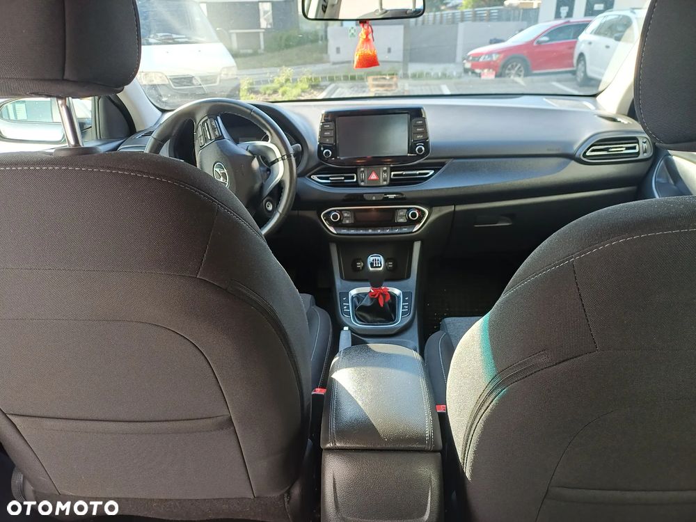 Hyundai i30 1.5 DPI Smart - 9
