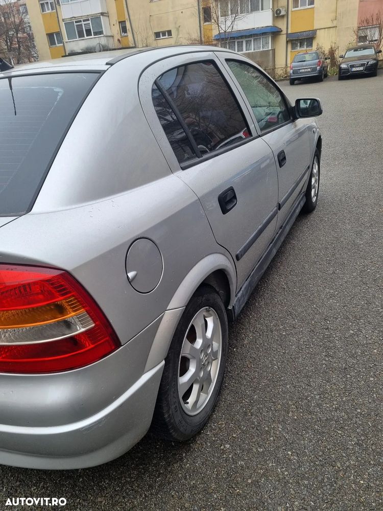 Opel Astra 1.4i Enjoy - 4