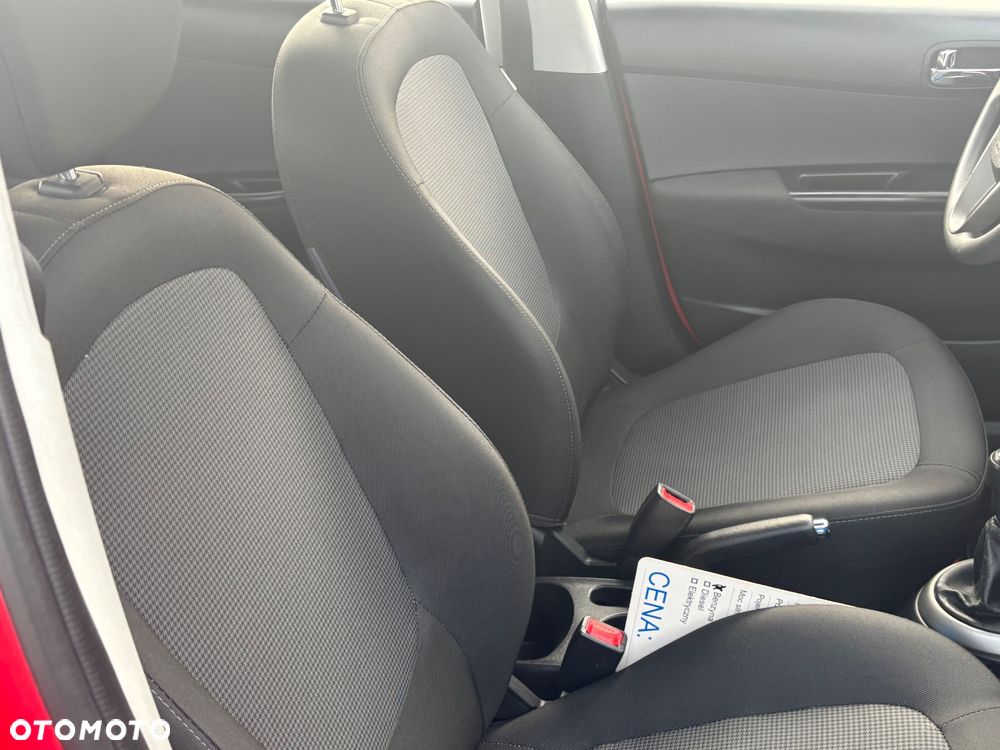 Hyundai i20 1.2 Fifa World Cup Edition - 30