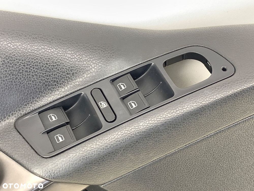 BOCZEK DRZWI LEWY PRZÓD - 84.00 PLN - VW TIGUAN (5N_) 2007 - 2018 1.4 TSI 4motion 110 kW [150 KM] - 2