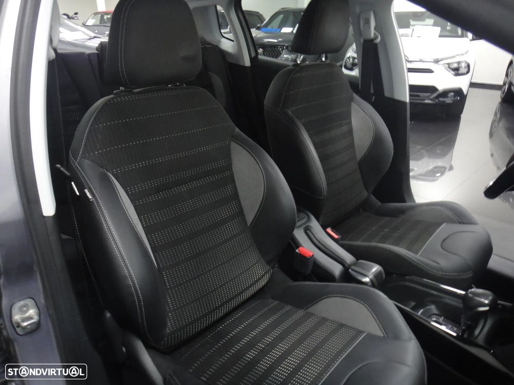 Peugeot 2008 PureTech 110 Stop&Start EAT6 Allure - 17